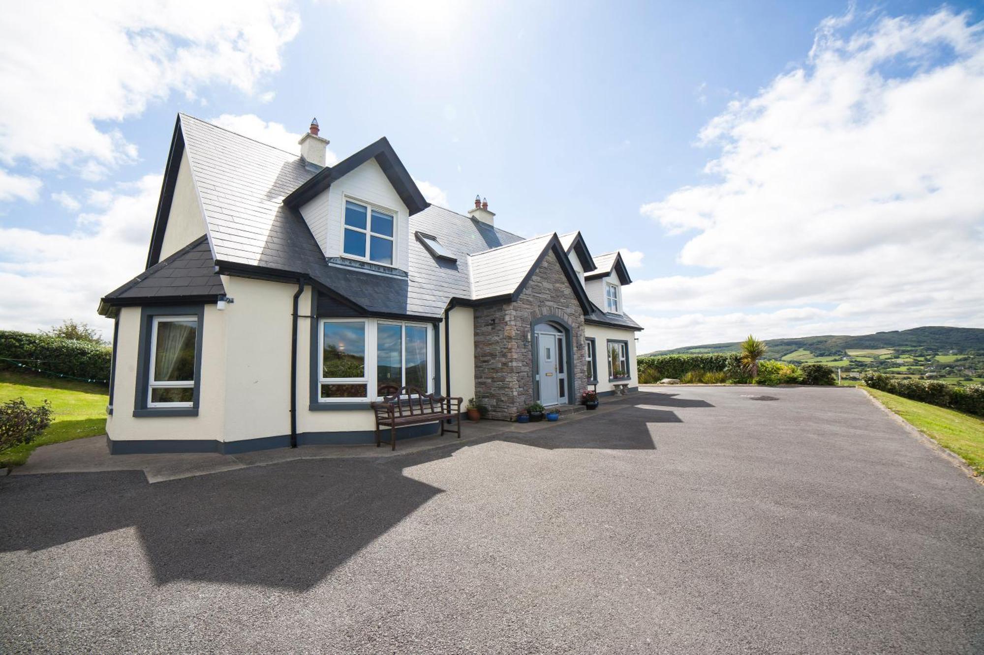 Farnaught House Apartment Westport Exterior foto